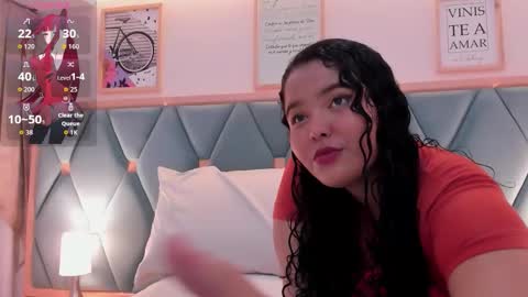 Snapshot of isabella_walton_ chatting on November 2025 11:38:02 AM Bella online show from November 2025 11:38:02 AM