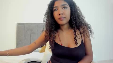 Snapshot of isabella_xx1 chatting on September 2025 12:10:02 PM isabella online show from September 2025 12:10:02 PM