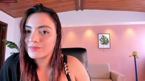 Snapshot of isabellaajoness chatting on January 2025 01:19:02 PM Isabella Everyday From 0530 to 1430 Col Time online show from January 2025 01:19:02 PM