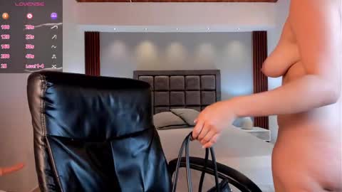 Snapshot of isabellaajoness chatting on March 2025 07:14:01 PM Isabella Everyday From 0530 to 1430 Col Time online show from March 2025 07:14:01 PM