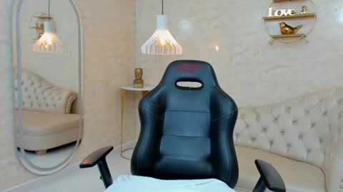 Snapshot of isabellaavelvet chatting on February 2026 08:27:02 PM Isabella Velvet online show from February 2026 08:27:02 PM