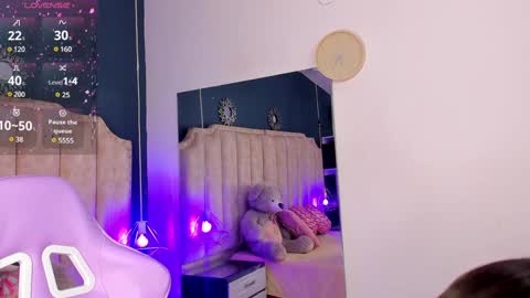 Snapshot of isabellabroms21 chatting on January 2025 09:09:02 PM v online show from January 2025 09:09:02 PM