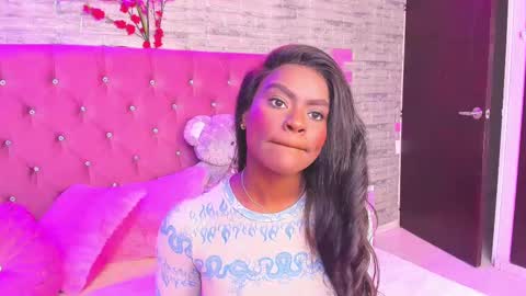 Snapshot of isabellabroms21 chatting on February 2025 08:24:01 PM v online show from February 2025 08:24:01 PM