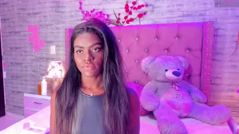 Snapshot of isabellabroms21 chatting on February 2025 08:47:01 PM v online show from February 2025 08:47:01 PM