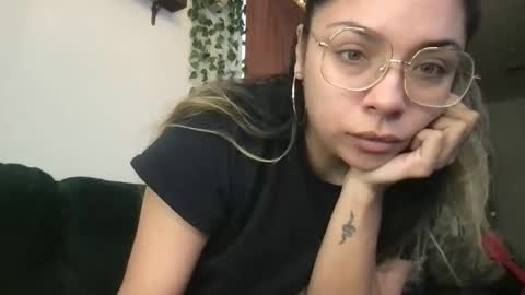 Snapshot of isabellaelizabeth chatting on April 2026 07:05:02 PM isabellaelizabeth online show from April 2026 07:05:02 PM