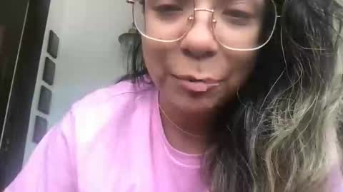 Snapshot of isabellaelizabeth chatting on May 2026 05:51:01 PM isabellaelizabeth online show from May 2026 05:51:01 PM