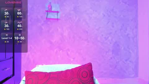 Snapshot of isabellagh1 chatting on March 2026 04:21:02 PM Instagram soybella01 online show from March 2026 04:21:02 PM