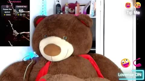 isabellalov online show from November 2025 12:16:02 PM