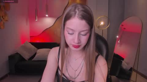 Snapshot of isabellamoretti1 chatting on February 2026 04:45:01 AM Isabella Moretti online show from February 2026 04:45:01 AM