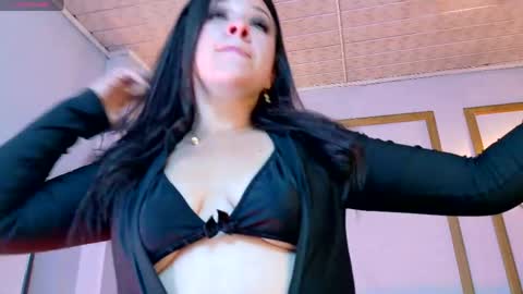 Isabella online show from May 2026 03:36:01 AM