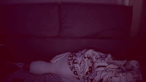 Isabella online show from October 2025 11:14:02 AM