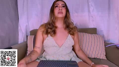 Snapshot of isabellas_smith chatting on October 2025 09:06:02 AM Martina IG martissmith01 online show from October 2025 09:06:02 AM