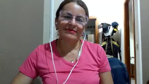 Snapshot of isabellawouti chatting on May 2026 07:54:02 PM isabella online show from May 2026 07:54:02 PM