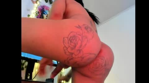 Snapshot of isabelldolls chatting on September 2025 03:42:02 AM isabelldollts online show from September 2025 03:42:02 AM