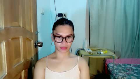 Ysa online show from May 2026 09:55:02 PM