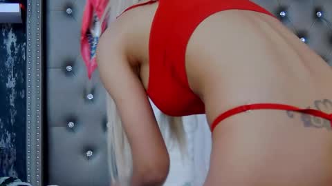 Snapshot of isabelleethan chatting on February 2025 03:02:01 AM IsabelleEthan online show from February 2025 03:02:01 AM