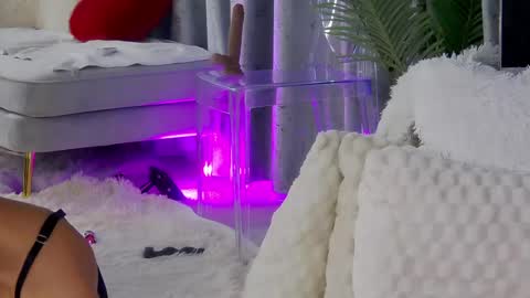 IsabelleEthan online show from June 2026 02:10:01 AM