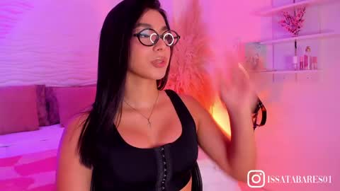 Snapshot of isabellefoxx chatting on May 2026 10:19:01 PM Isa online show from May 2026 10:19:01 PM