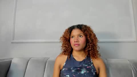 Isabellsmmith online show from March 2025 08:14:02 PM