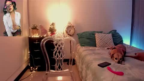 Isa online show from November 2025 03:31:02 AM