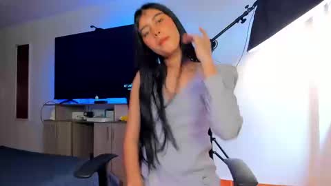 isadamorex online show from September 2025 03:34:02 PM