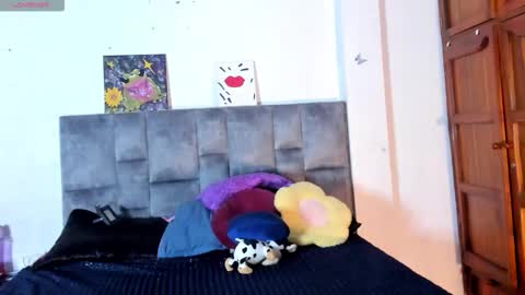 Isabela  online show from November 2025 02:45:02 AM