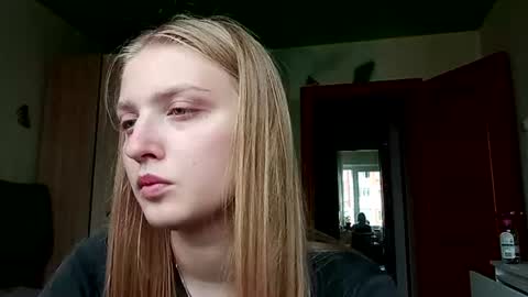 Snapshot of isarayner chatting on July 2026 10:39:01 AM Vita online show from July 2026 10:39:01 AM