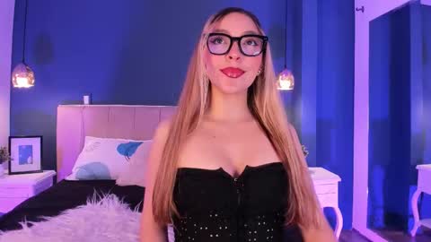 Isarosse  online show from February 2026 11:38:02 AM