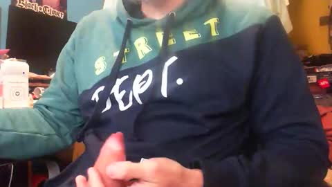 Snapshot of isazayh chatting on December 2025 07:31:01 PM Isazayh online show from December 2025 07:31:01 PM