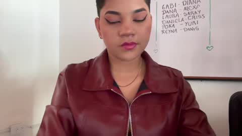 Snapshot of ise_lunny chatting on September 2025 05:36:02 PM isabela online show from September 2025 05:36:02 PM