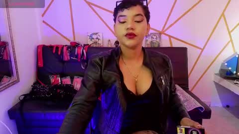 Snapshot of ise_lunny chatting on November 2025 11:16:01 PM isabela online show from November 2025 11:16:01 PM