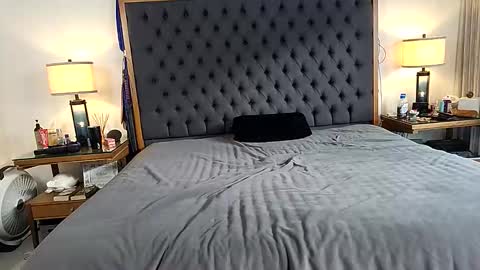 isela online show from November 2025 10:03:02 PM