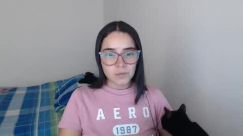 Emma online show from December 2025 10:15:02 PM