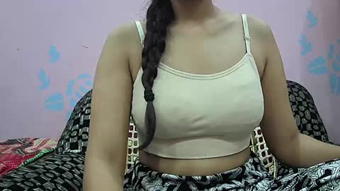 ishika_singh_ online show from March 2026 02:07:01 AM