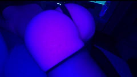 Snapshot of ishtarea chatting on December 2024 08:27:01 AM ishtarea online show from December 2024 08:27:01 AM