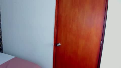 isidel79 online show from February 2026 12:38:01 PM