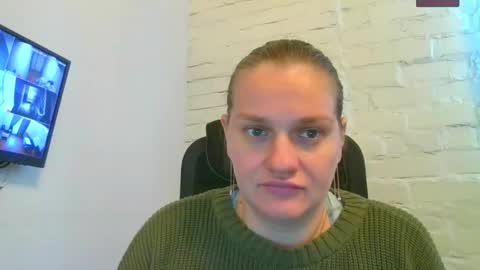 Snapshot of isingle_mom chatting on September 2025 06:45:02 AM isingle_mom online show from September 2025 06:45:02 AM