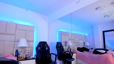 Pauli online show from March 2025 02:09:02 AM