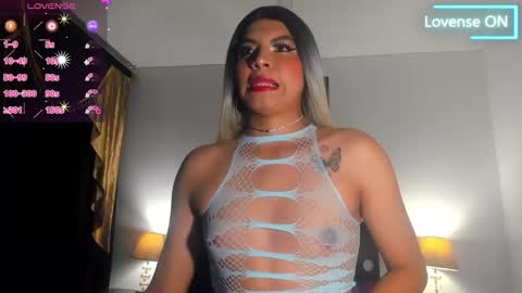 isis_shine online show from September 2025 12:29:01 PM