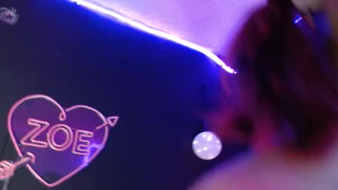 Isisjones18 online show from September 2025 04:24:02 AM