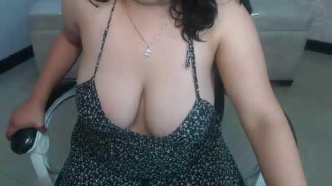 isla_ch online show from August 2026 10:56:01 PM
