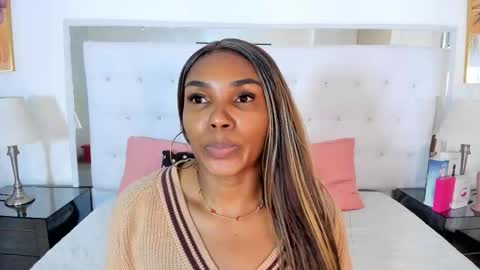 Snapshot of isla_scott chatting on March 2026 11:28:02 AM Vanessa online show from March 2026 11:28:02 AM