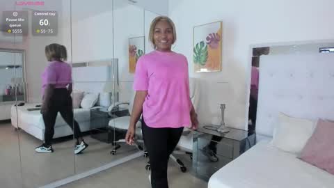 Snapshot of isla_scott chatting on March 2026 11:35:01 AM Vanessa online show from March 2026 11:35:01 AM