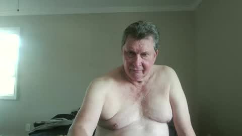 island625103 online show from September 2025 05:38:01 PM