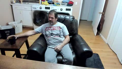 Snapshot of islandguy70 chatting on December 2025 06:40:02 AM Jim online show from December 2025 06:40:02 AM