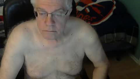 Snapshot of islesman22 chatting on September 2025 09:14:02 AM islesman22 online show from September 2025 09:14:02 AM