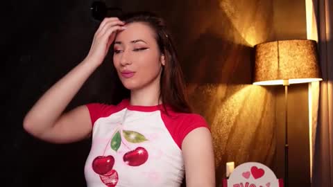 Snapshot of isoldebliss chatting on February 2025 08:16:01 AM IsoldeBliss online show from February 2025 08:16:01 AM