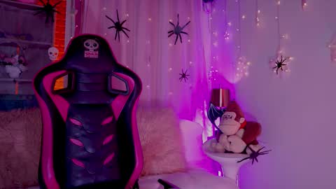 Snapshot of issa_monterrey chatting on October 2025 10:10:01 PM ISSA online show from October 2025 10:10:01 PM