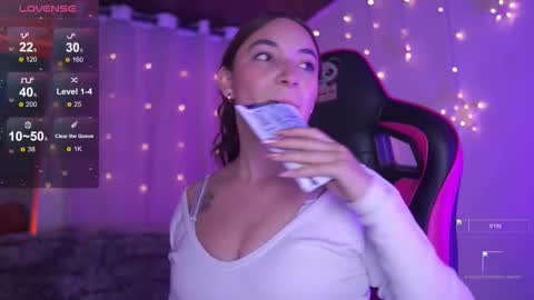 Snapshot of issa_monterrey chatting on November 2025 11:16:01 PM ISSA online show from November 2025 11:16:01 PM