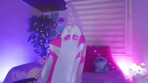 Snapshot of issa_monterrey chatting on November 2025 12:55:02 AM ISSA online show from November 2025 12:55:02 AM